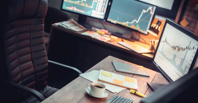 Jak ustawić dwa monitory i uniknąć najczęstszych problemów z konfiguracją