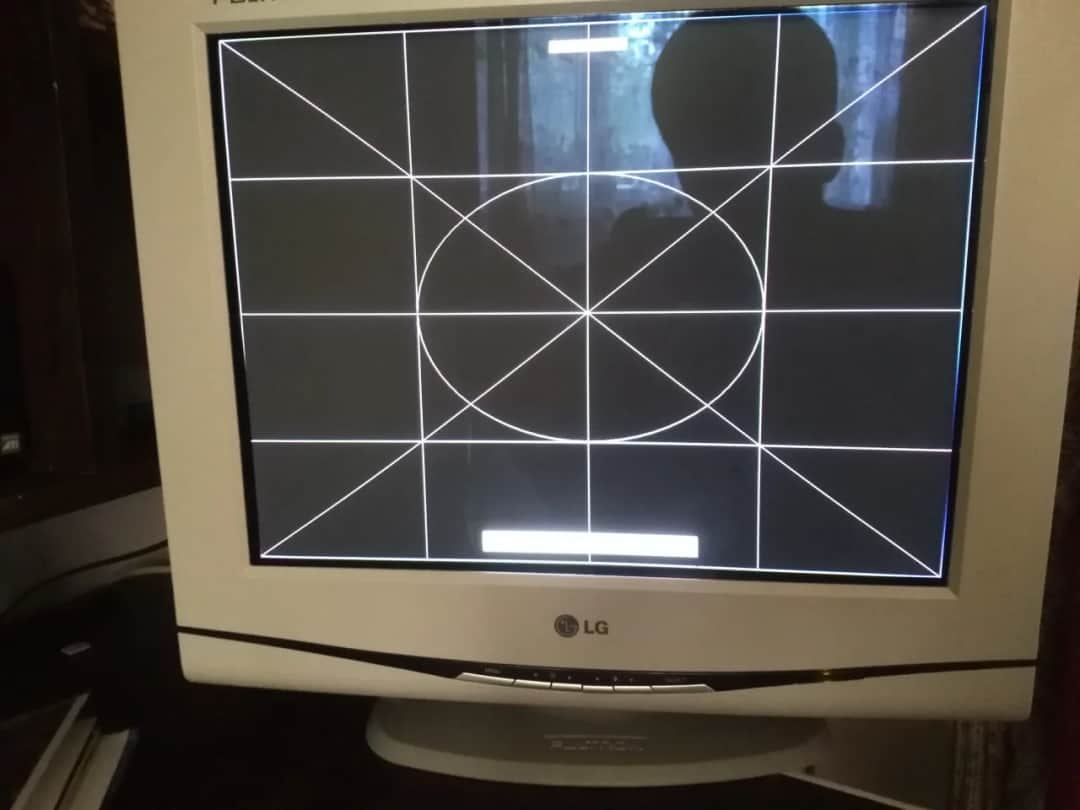 Jak rozciągnąć ekran na cały monitor i uniknąć zniekształceń obrazu